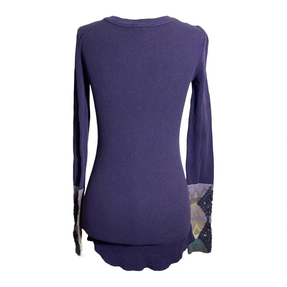 Free People • Kombucha Crochet Cuff Thermal Aubergine Purple S ASO Elena Gilbert